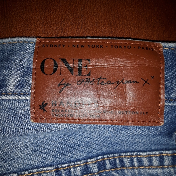 One Teaspoon Jean Shorts - Picture 2 of 7